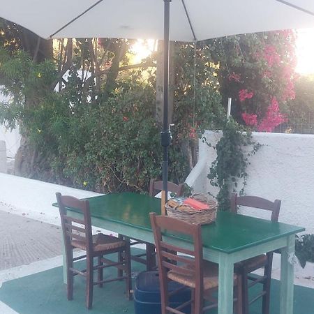 Appartamento Ο Μπαξεσ Livadi  Esterno foto