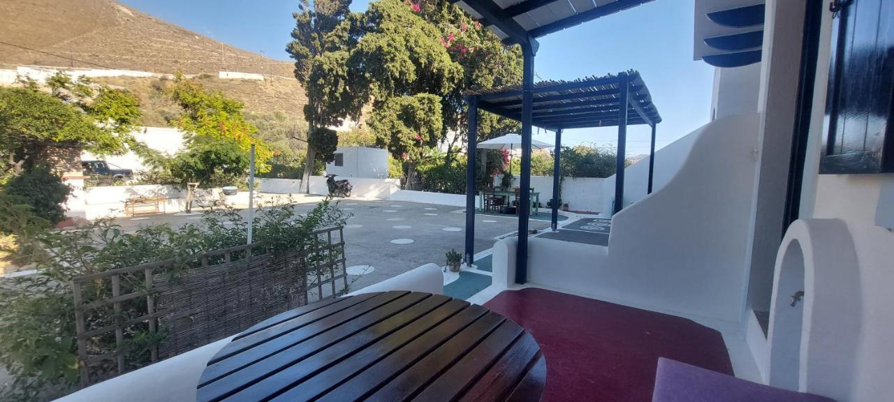 Appartamento Ο Μπαξεσ Livadi  Esterno foto