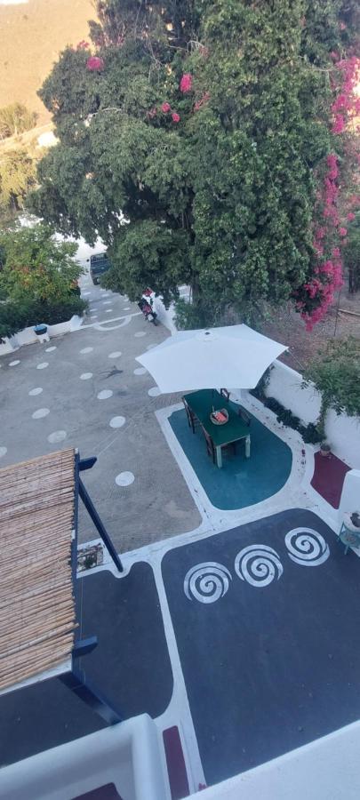 Appartamento Ο Μπαξεσ Livadi  Esterno foto